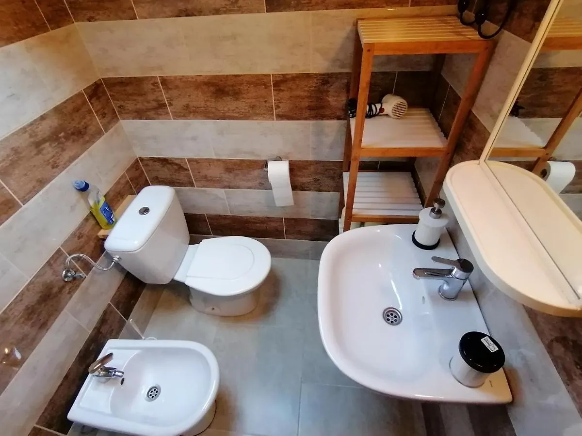 70 M2 Ferienwohnung Jurici In Steinhaus Unweit Von Porec דירה